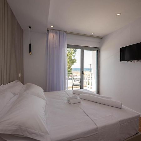 Hesperus Hotel Vlorë エクステリア 写真