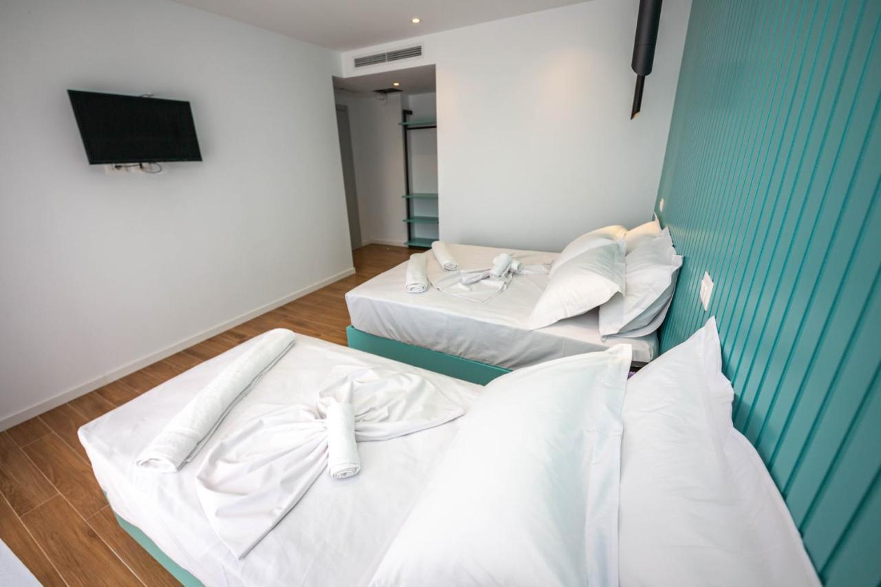 Hesperus Hotel Vlorë エクステリア 写真
